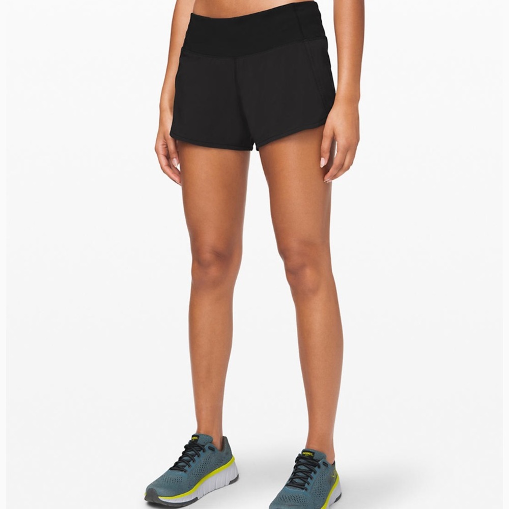 Lululemon black run times short size 6